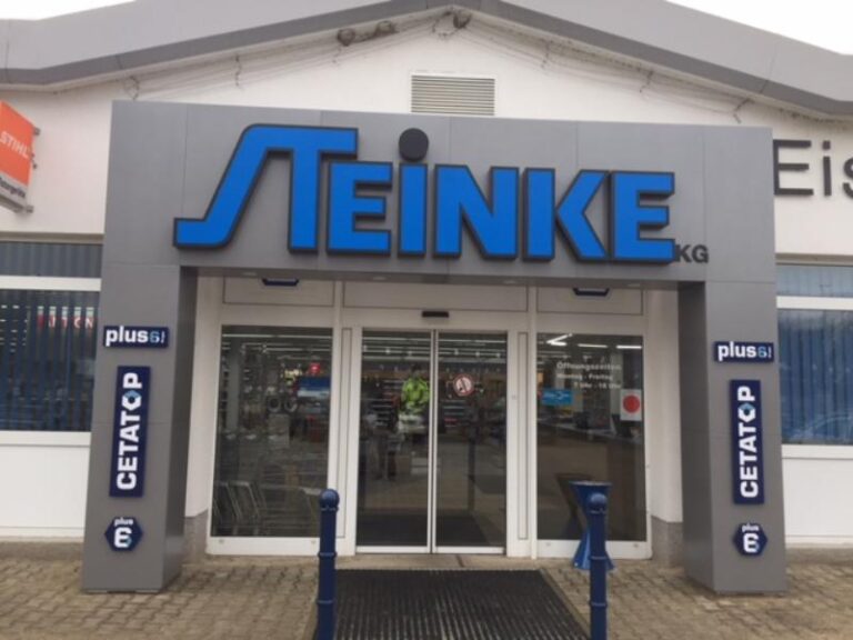 Leuchtbeschriftung für beeindruckende Fassadengestaltung von Light & Sign