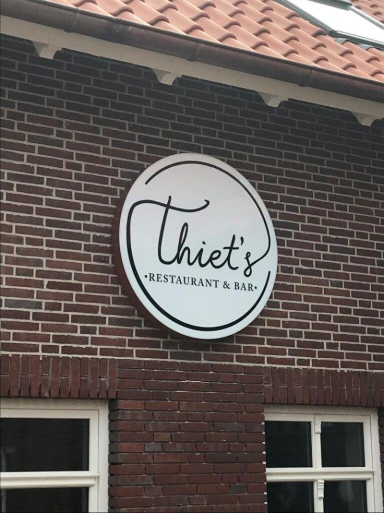 Leuchtkasten von Light & Sign für strahlende Werbung am Point of Sale