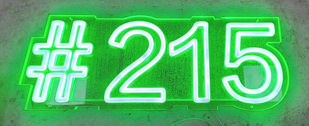 Stylisches LED Neon Lettering für Gastronomie und Nachtleben