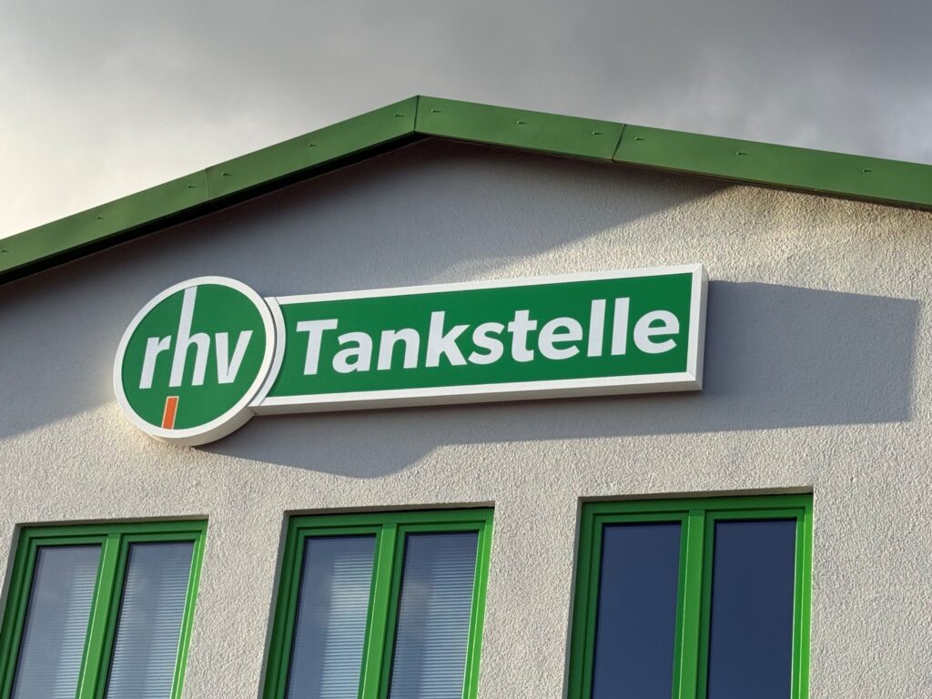 RHV - Petrol station - logo